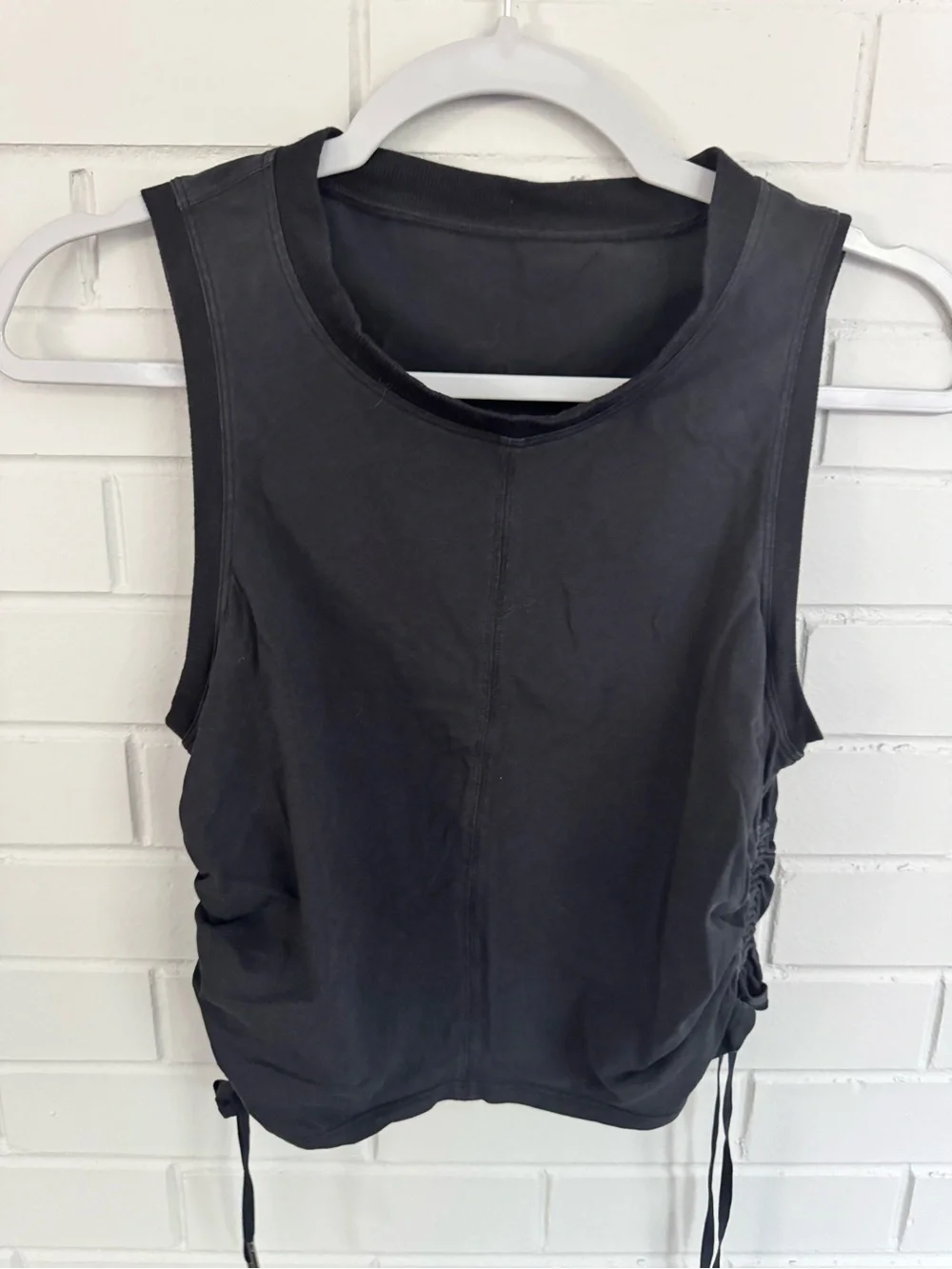 Lululemon bundle of 4 tank tops